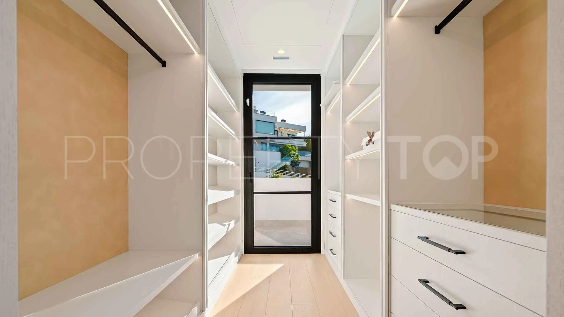 El Herrojo 5 bedrooms villa for sale