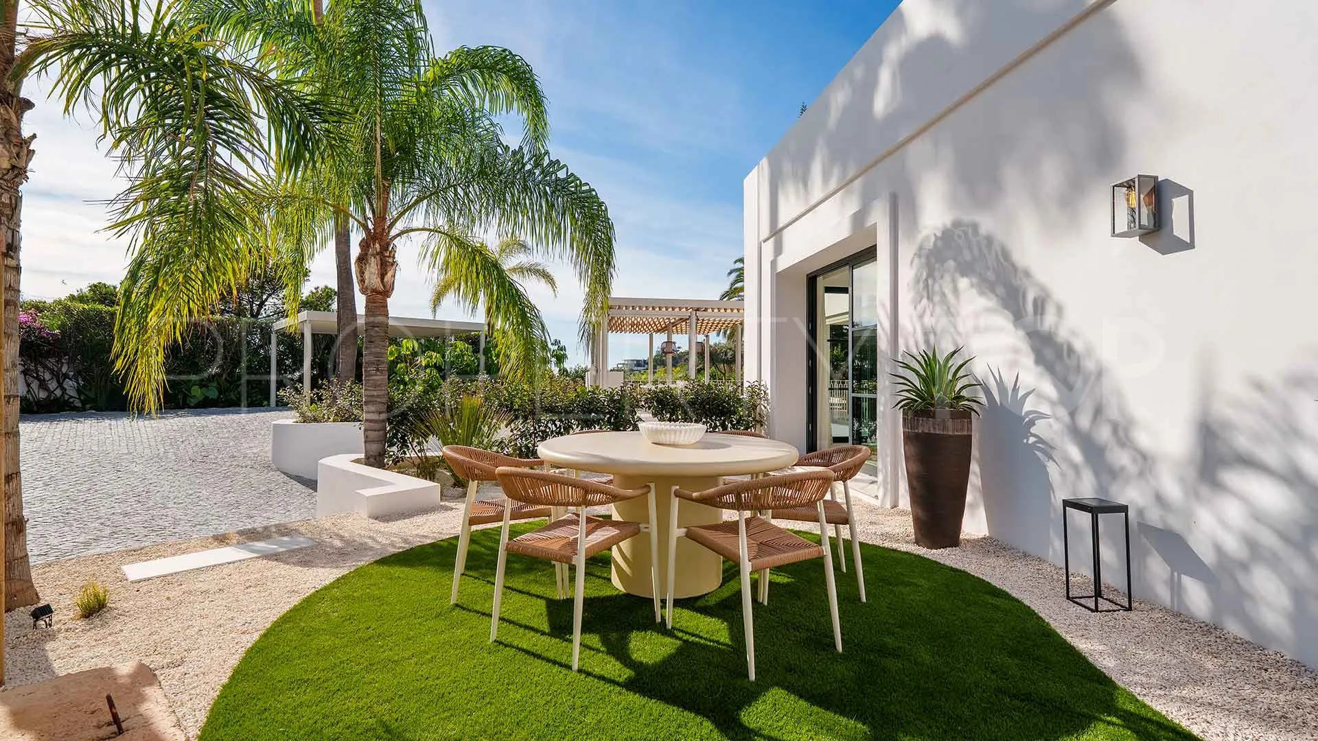 El Herrojo 5 bedrooms villa for sale