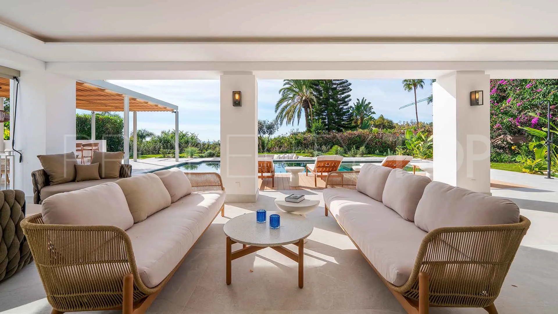 El Herrojo 5 bedrooms villa for sale