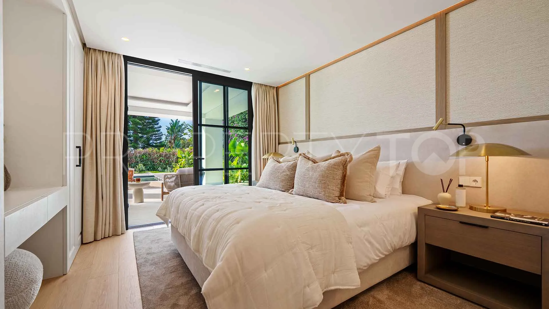 El Herrojo 5 bedrooms villa for sale