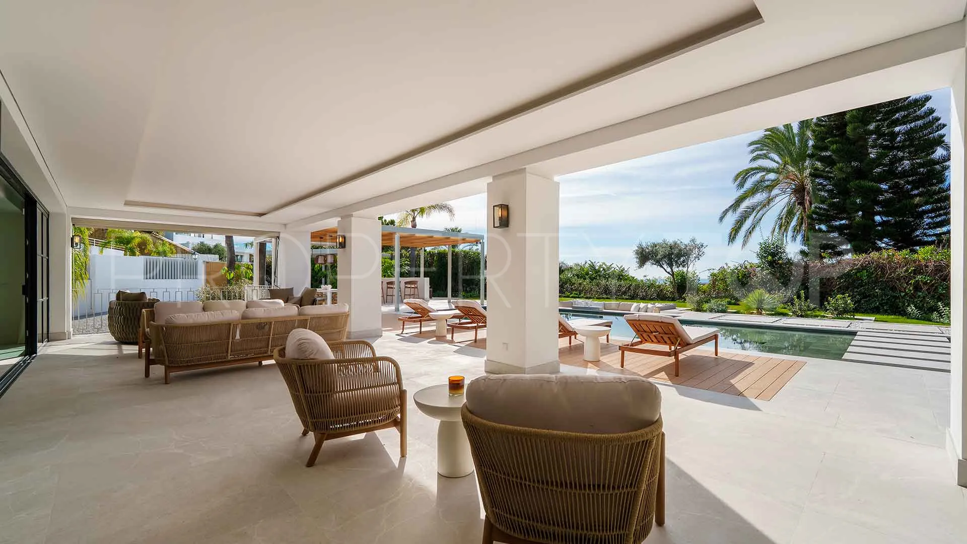 El Herrojo 5 bedrooms villa for sale