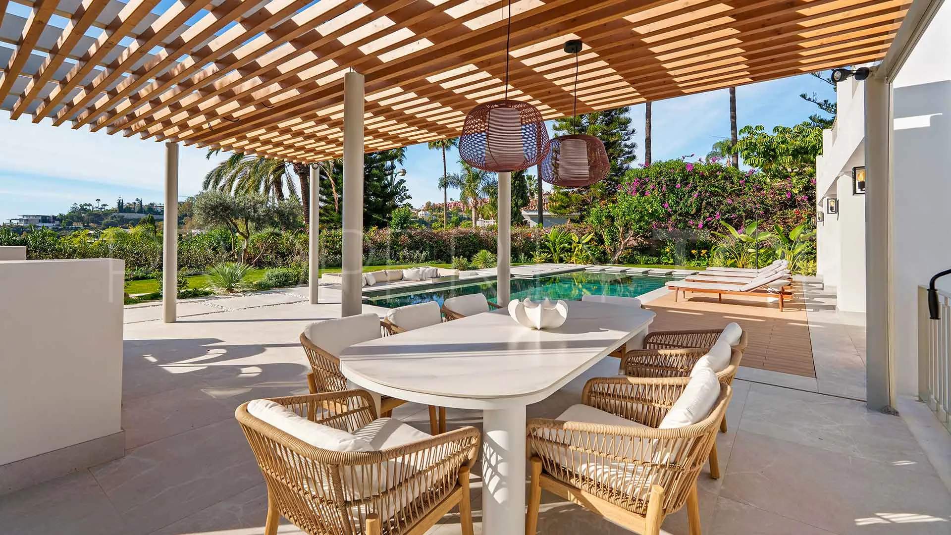 El Herrojo 5 bedrooms villa for sale