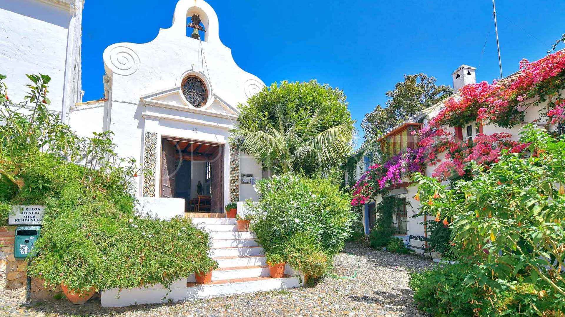 La Virginia town house for sale
