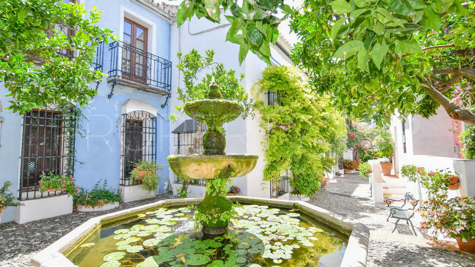 La Virginia town house for sale