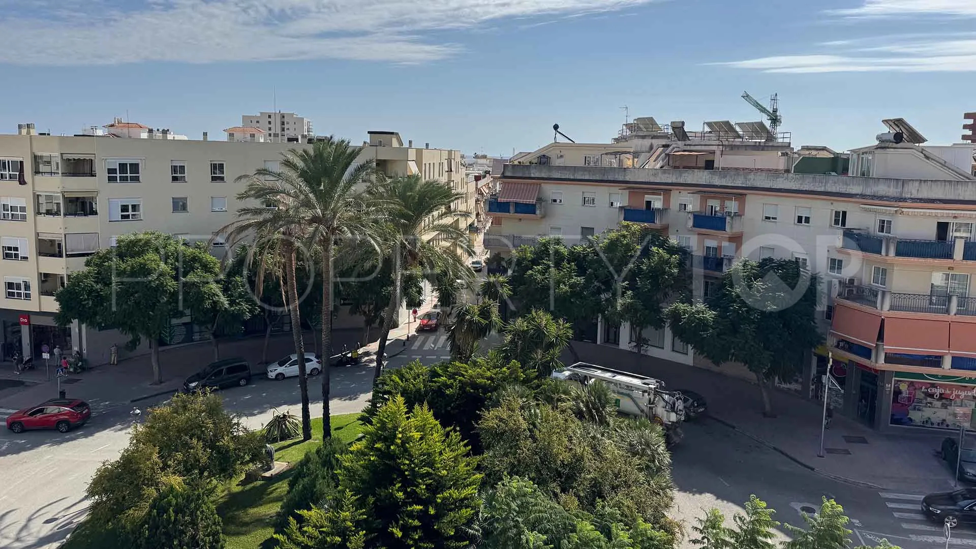 Se vende Ático en Estepona Centro con 4 dormitorios