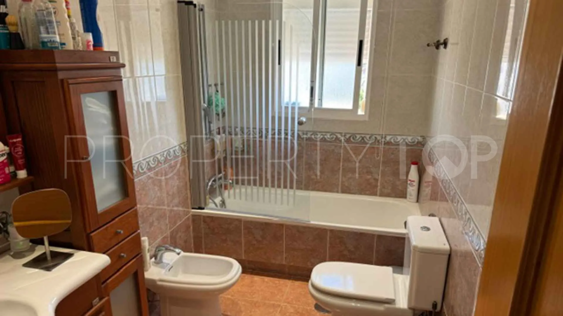Se vende Ático en Estepona Centro con 4 dormitorios