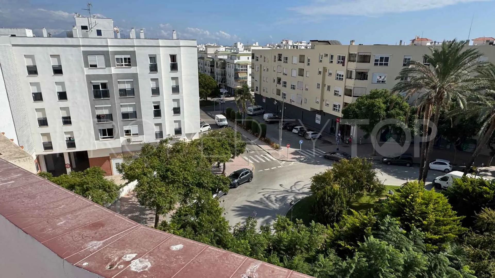 Se vende Ático en Estepona Centro con 4 dormitorios
