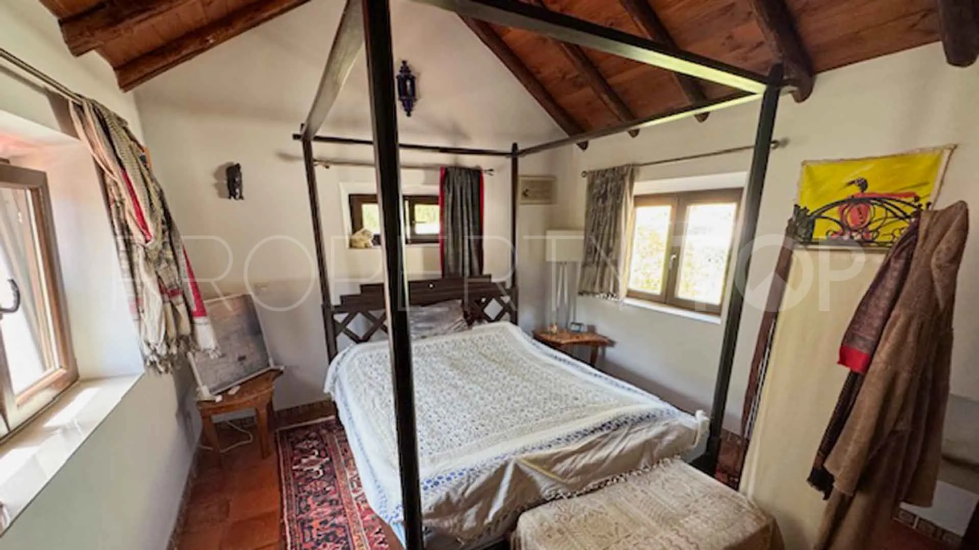 Casares, finca en venta