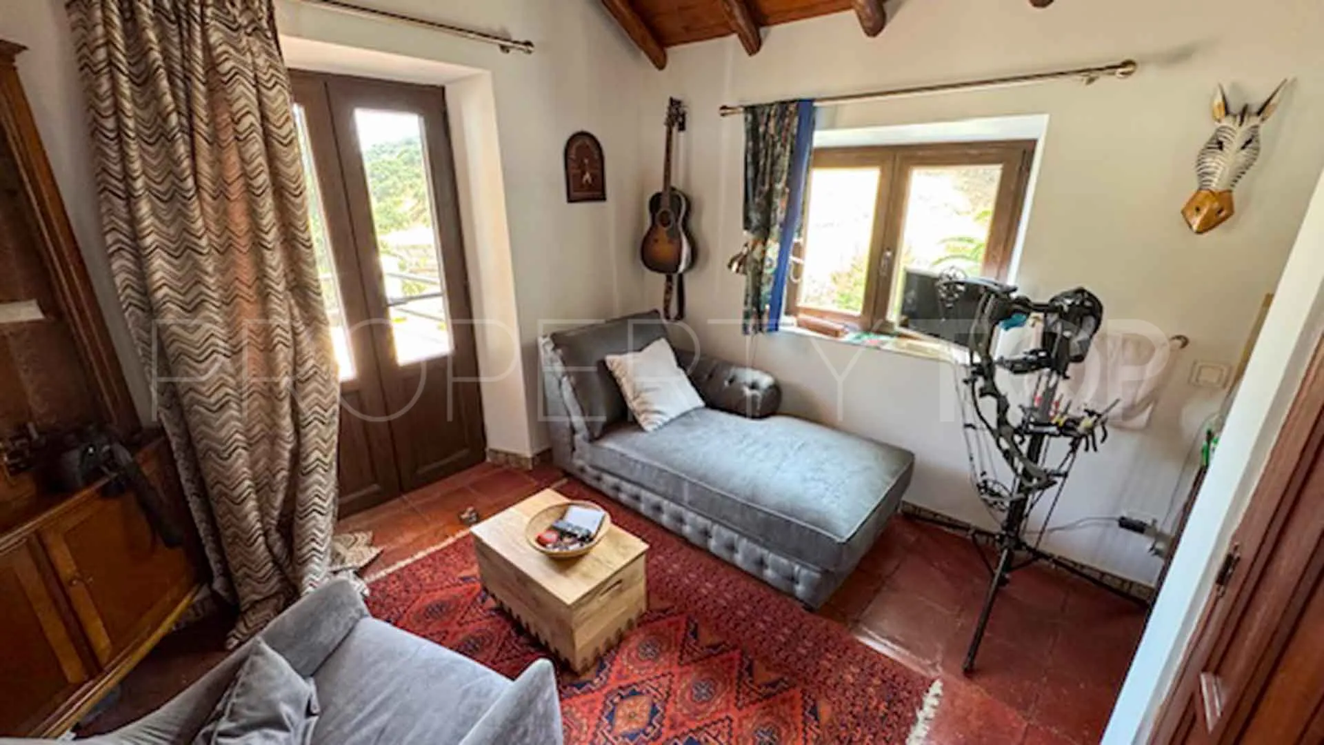 Casares, finca en venta