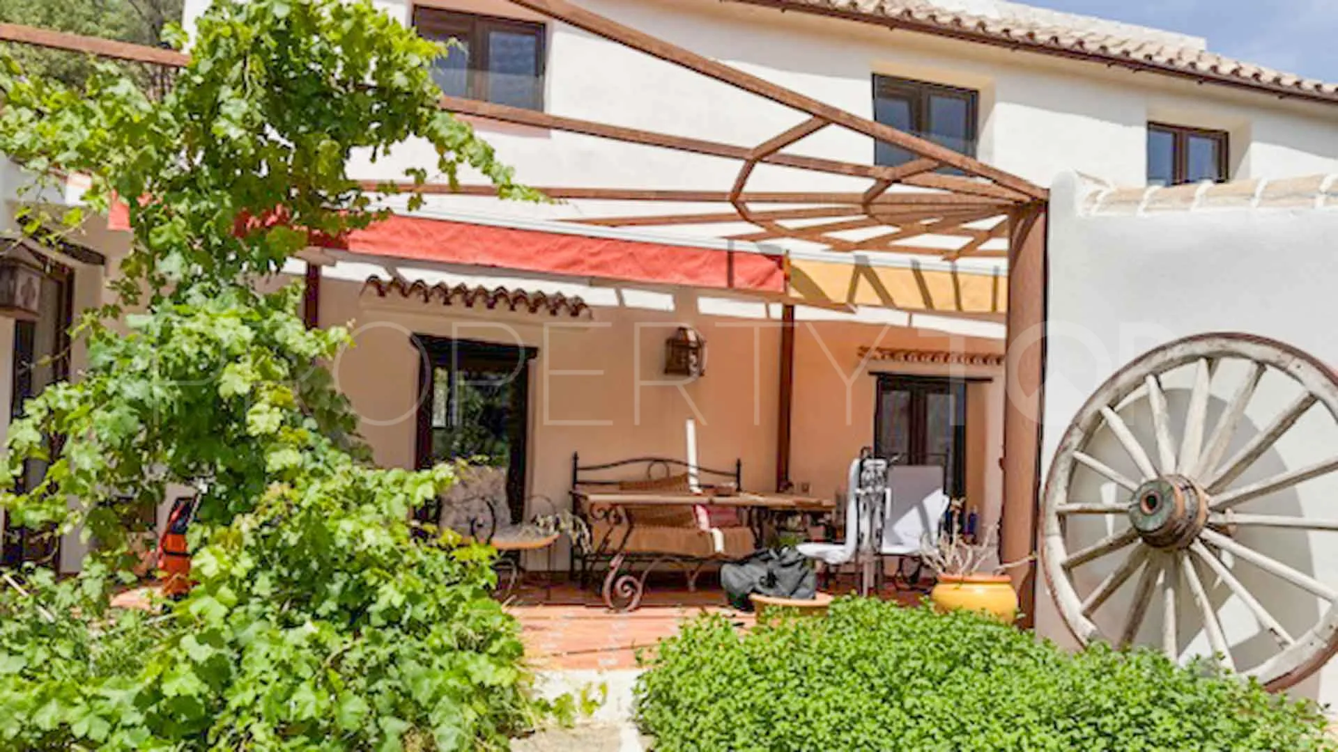 Casares, finca en venta