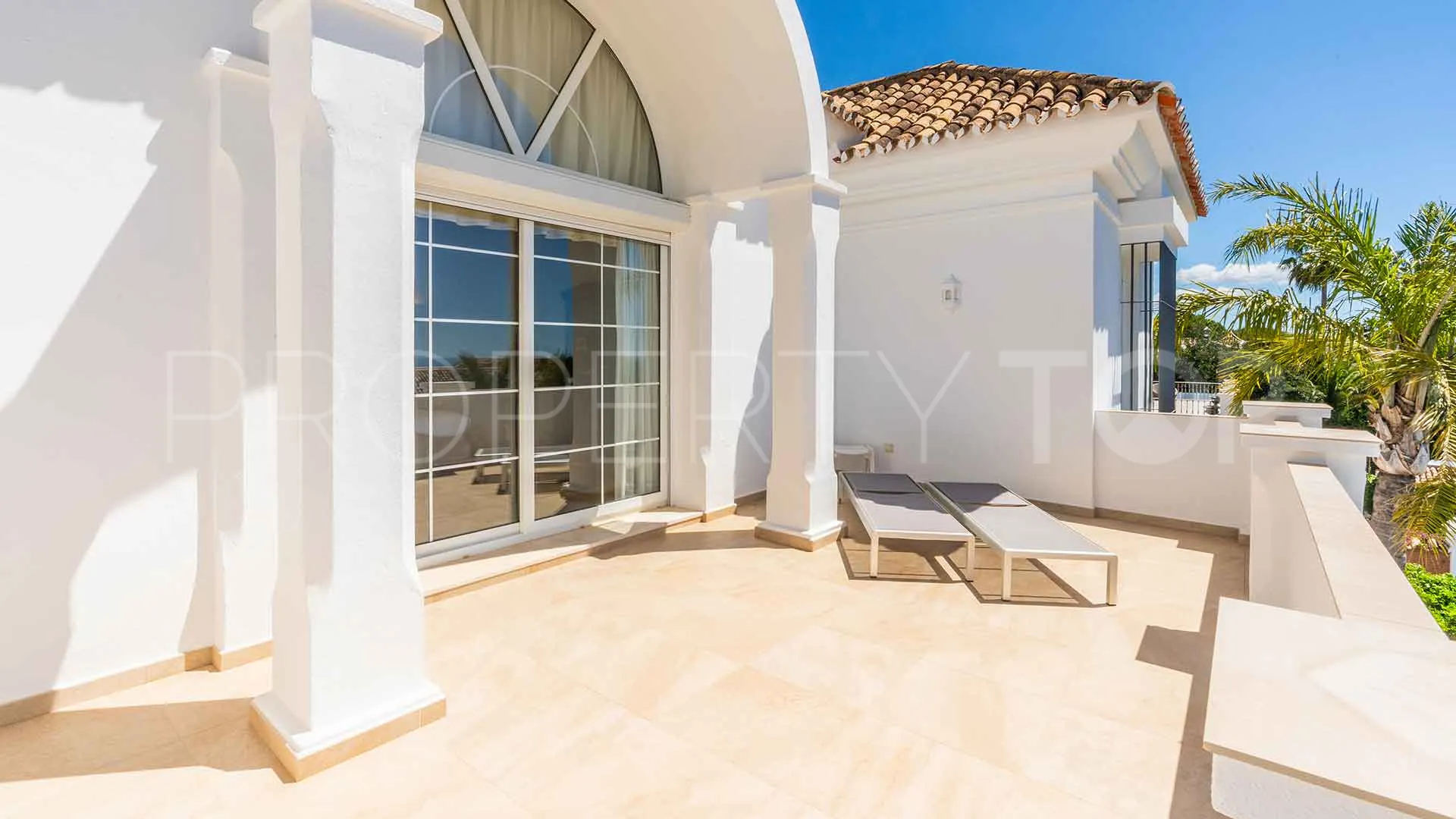 Villa for sale in Sierra Blanca with 5 bedrooms