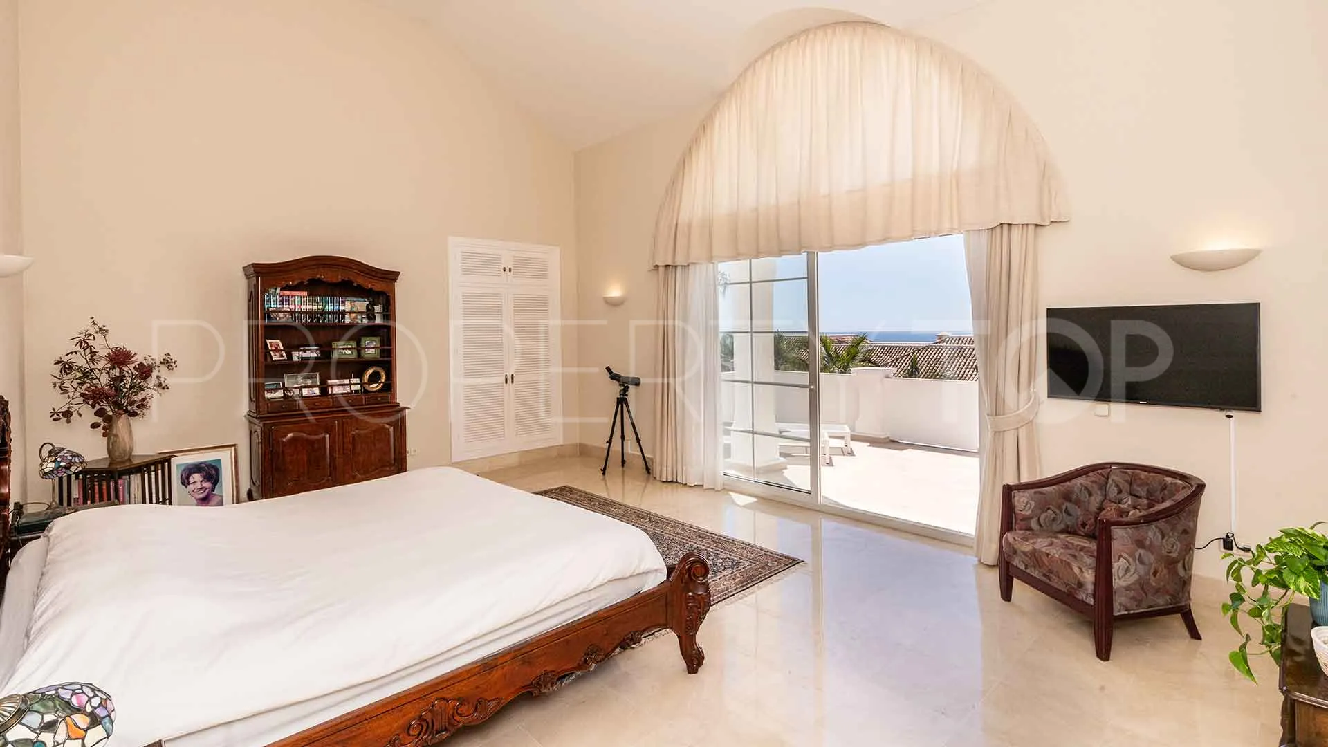 Villa for sale in Sierra Blanca with 5 bedrooms