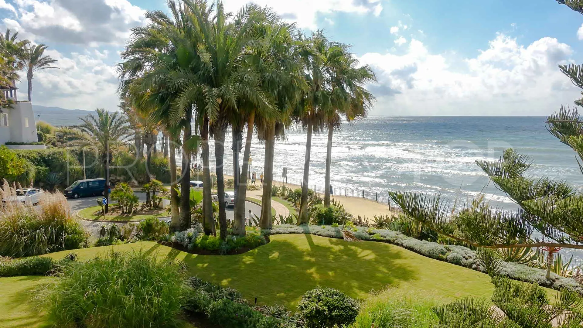 Villa for sale in Sierra Blanca with 5 bedrooms