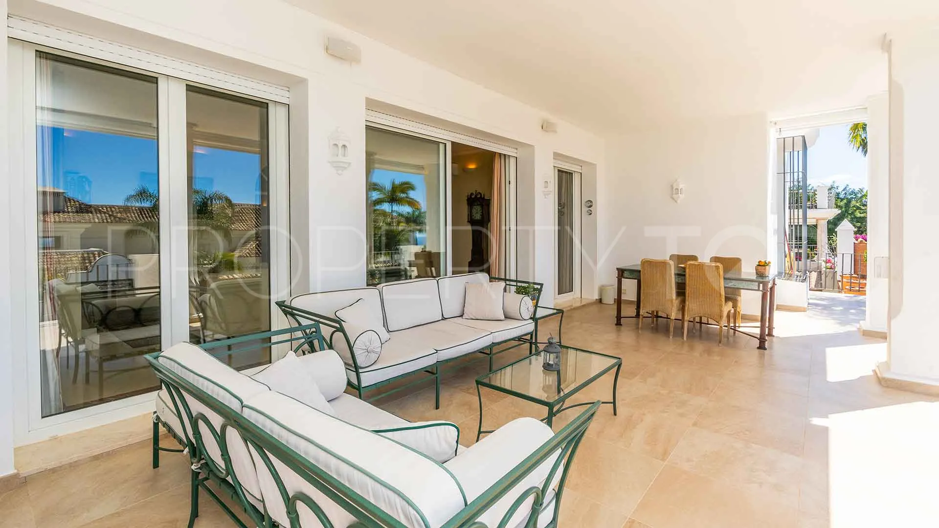 Villa for sale in Sierra Blanca with 5 bedrooms