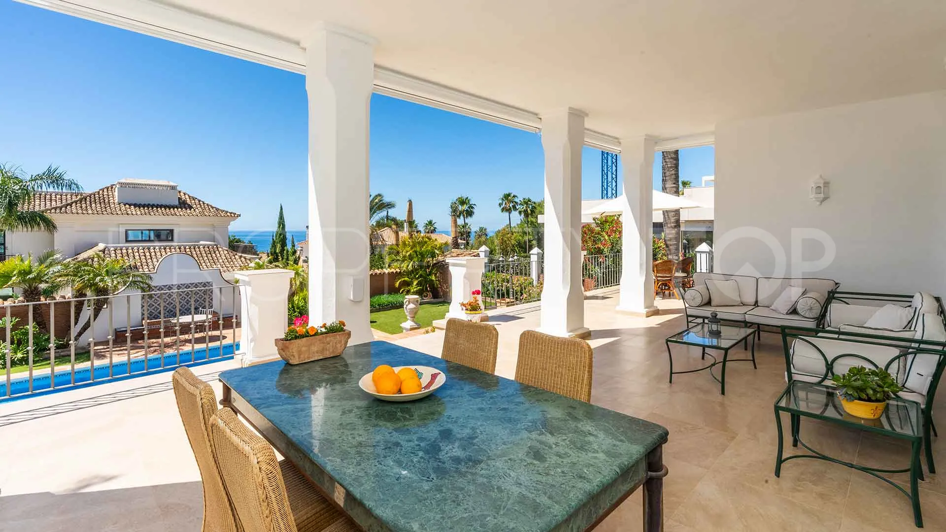 Villa for sale in Sierra Blanca with 5 bedrooms
