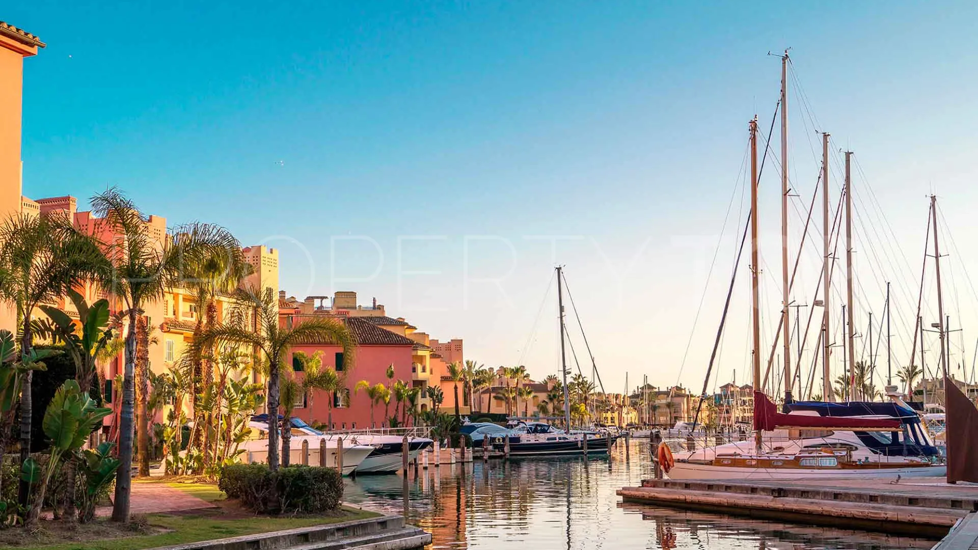 6 bedrooms Manilva villa for sale