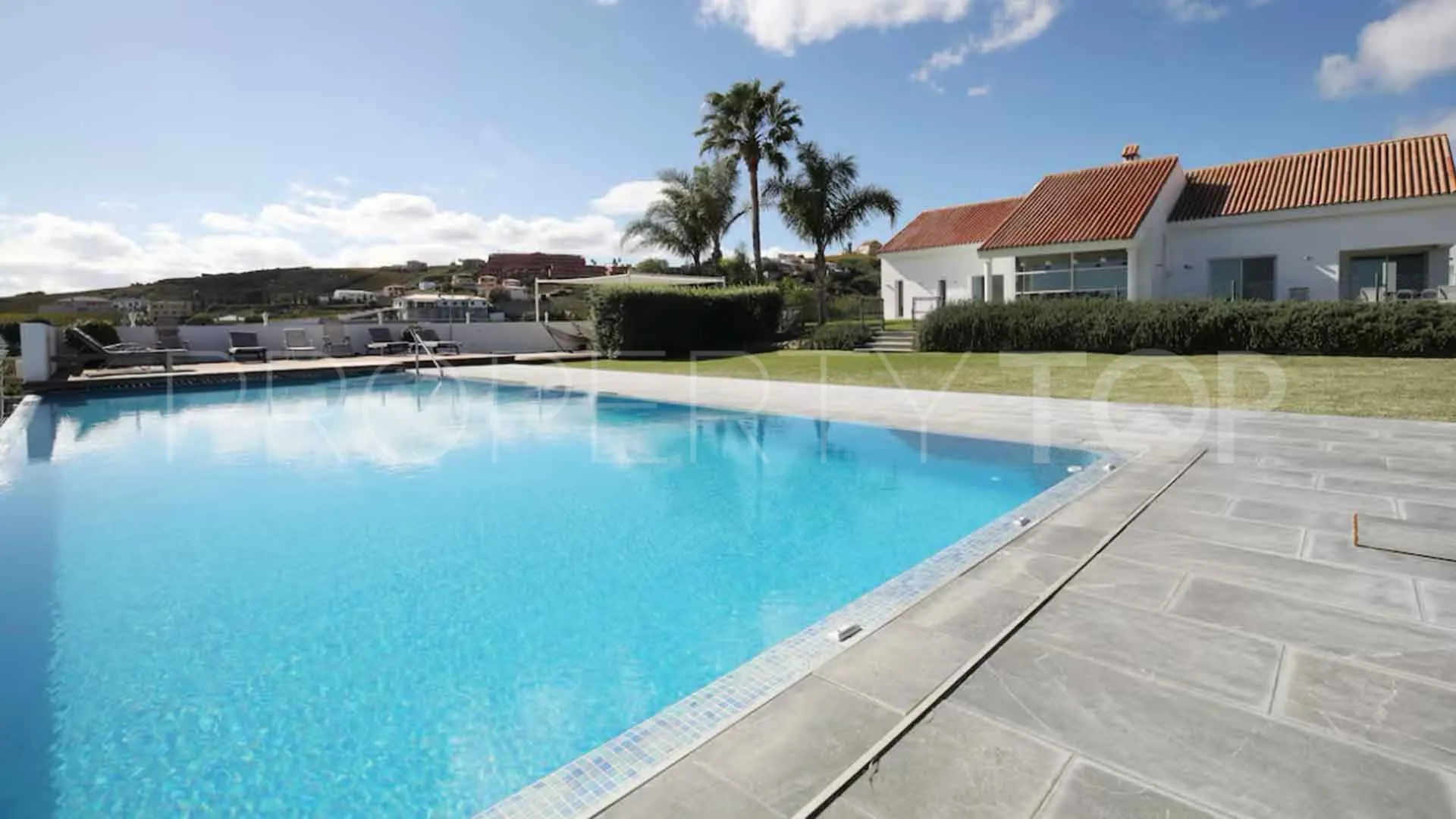 6 bedrooms Manilva villa for sale