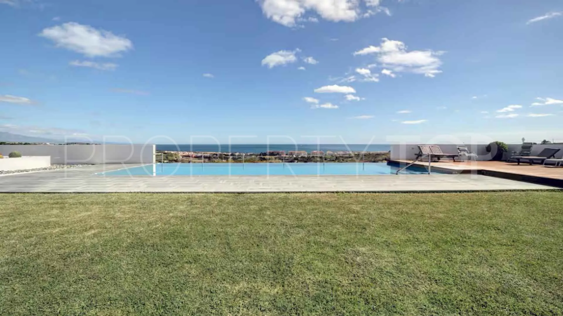 6 bedrooms Manilva villa for sale