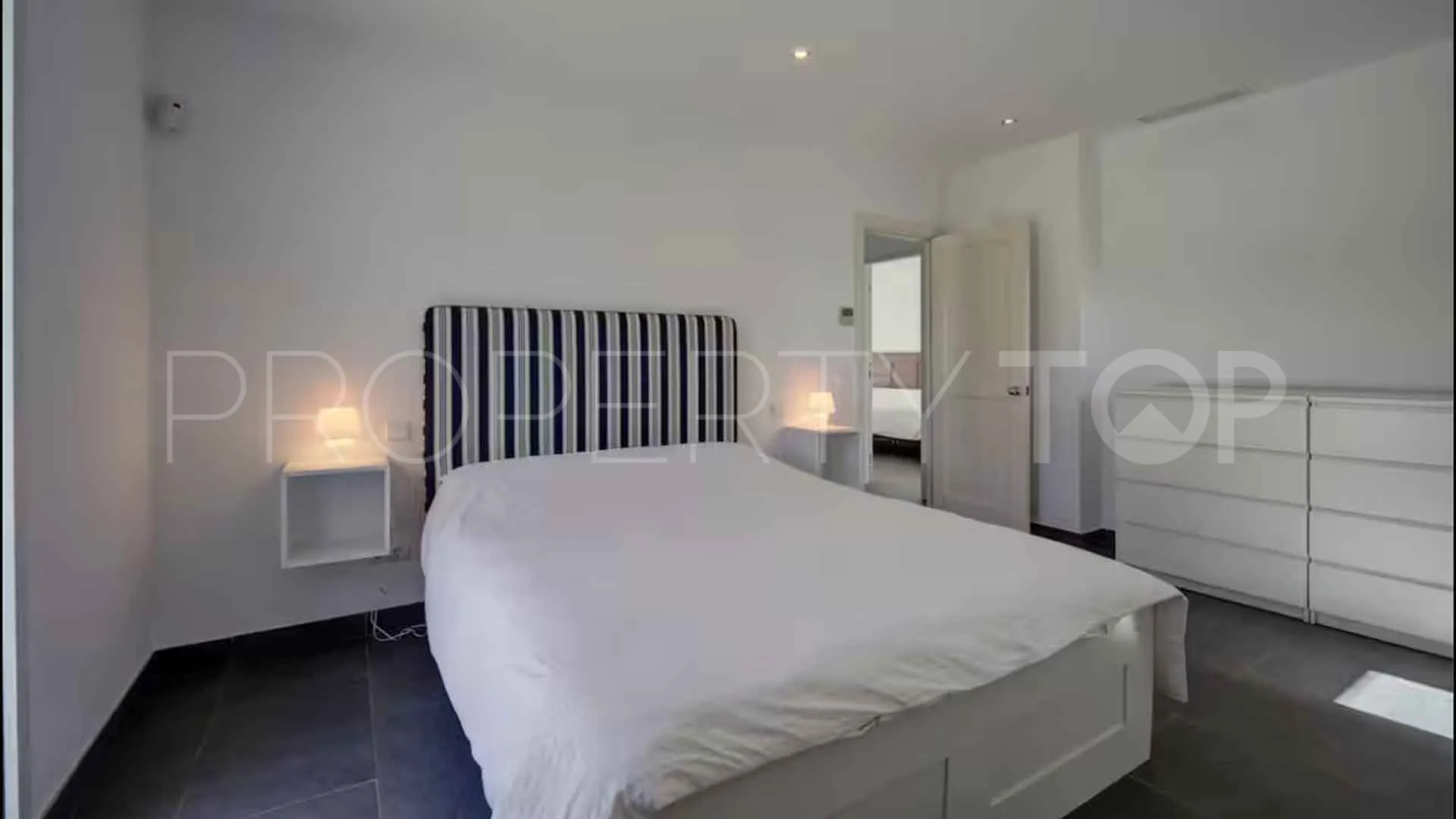 6 bedrooms Manilva villa for sale