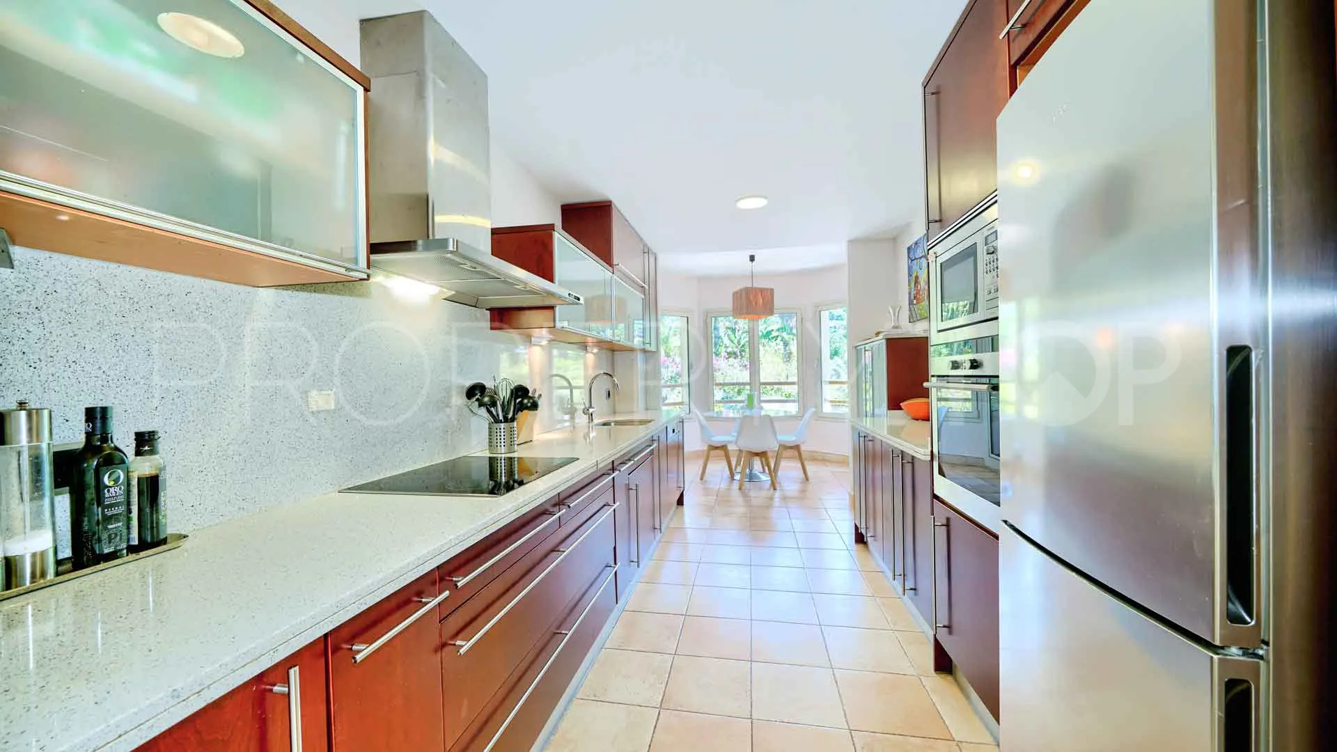 Se vende apartamento en Condado de Sierra Blanca de 3 dormitorios