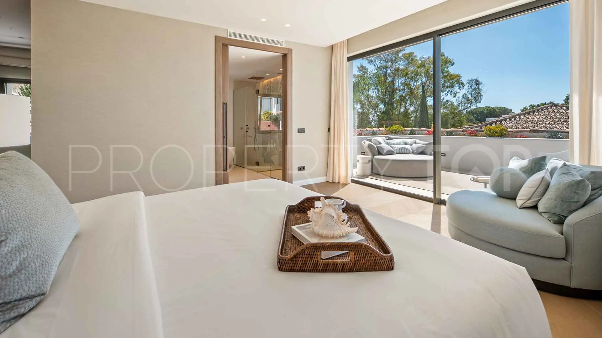 Benahavis villa for sale