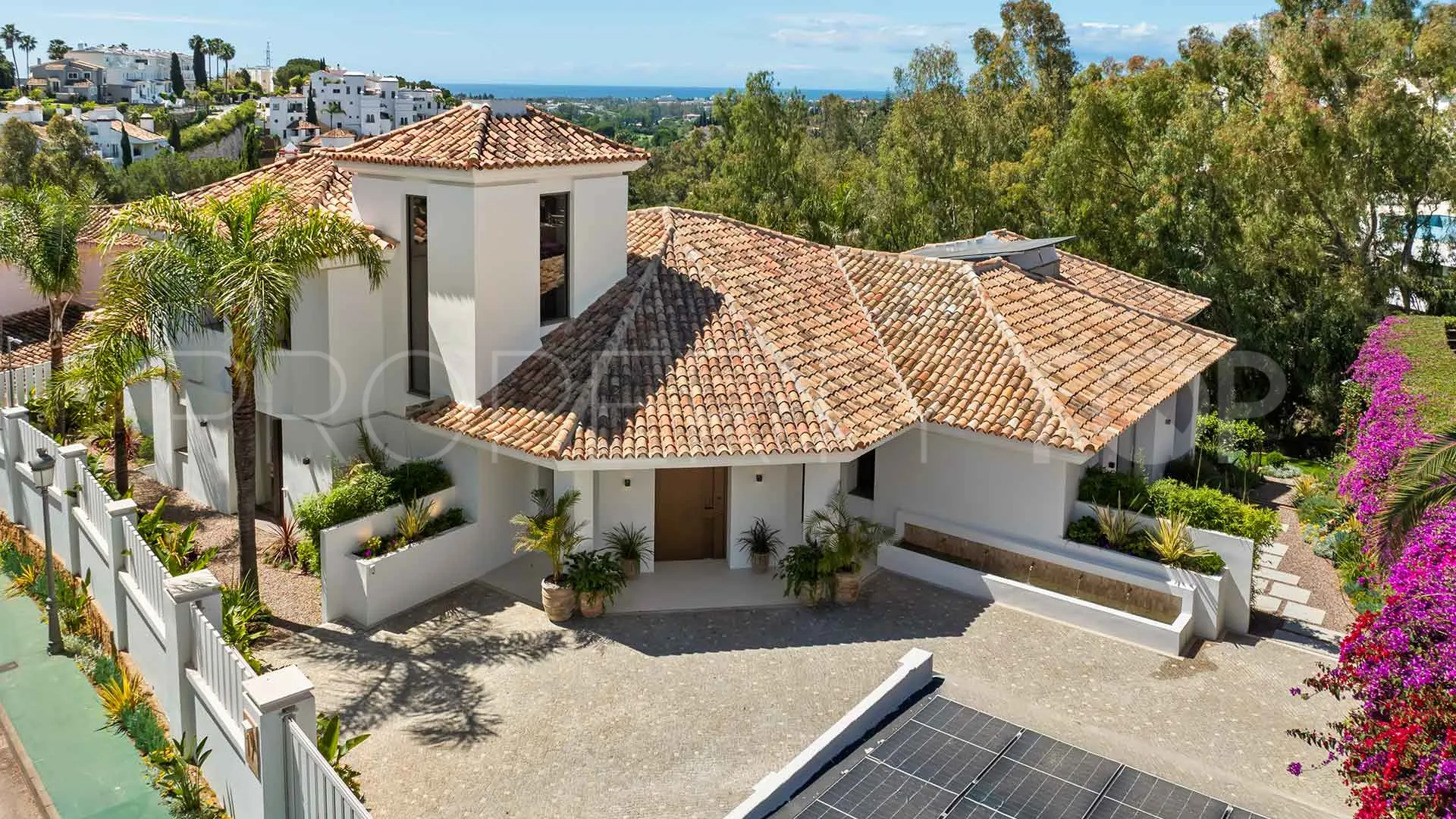 Benahavis villa for sale
