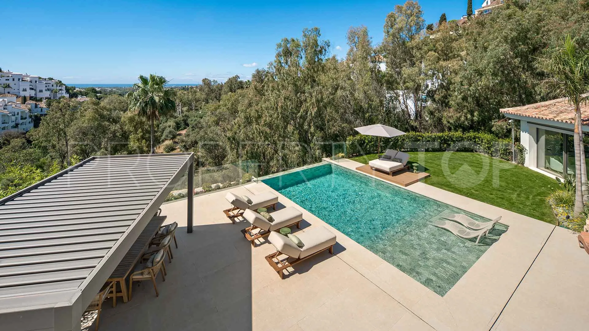 Benahavis villa for sale