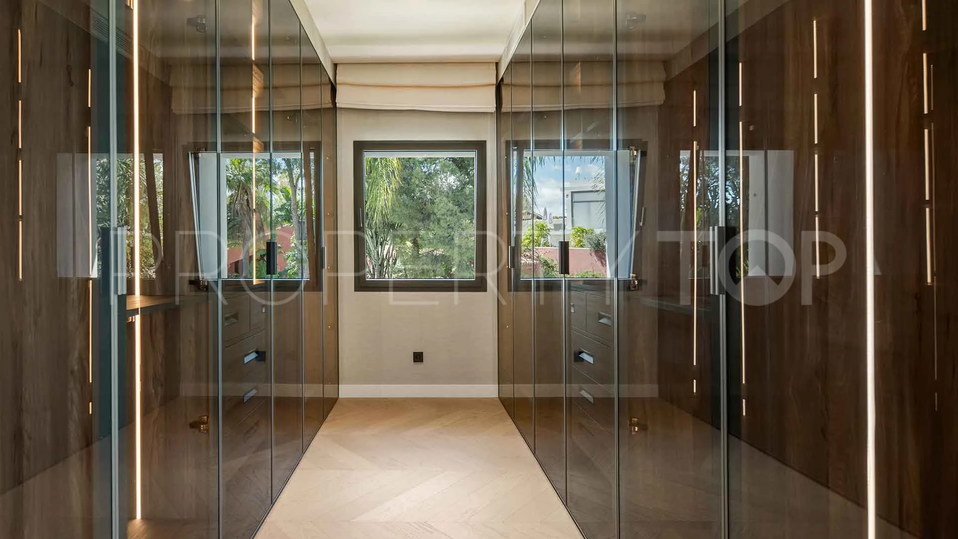 Benahavis villa for sale