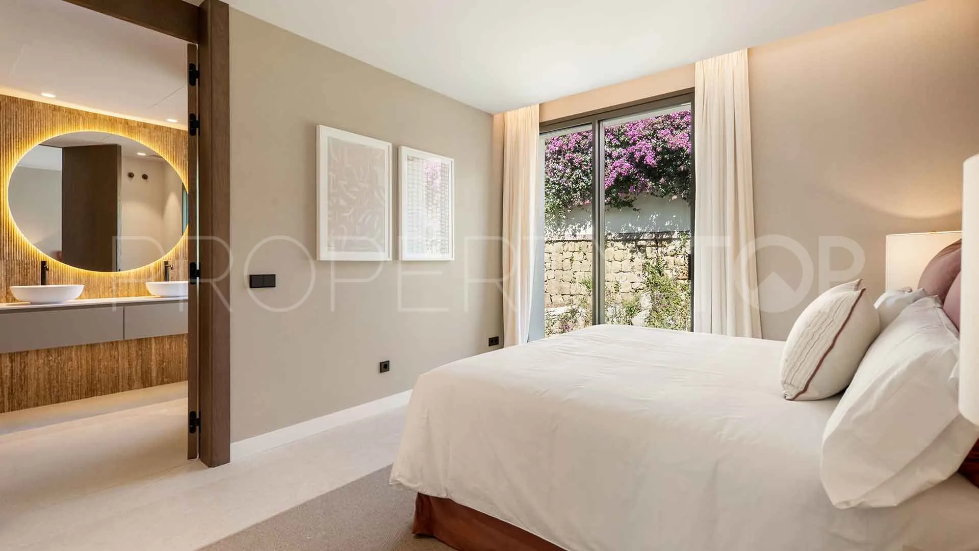 Benahavis villa for sale