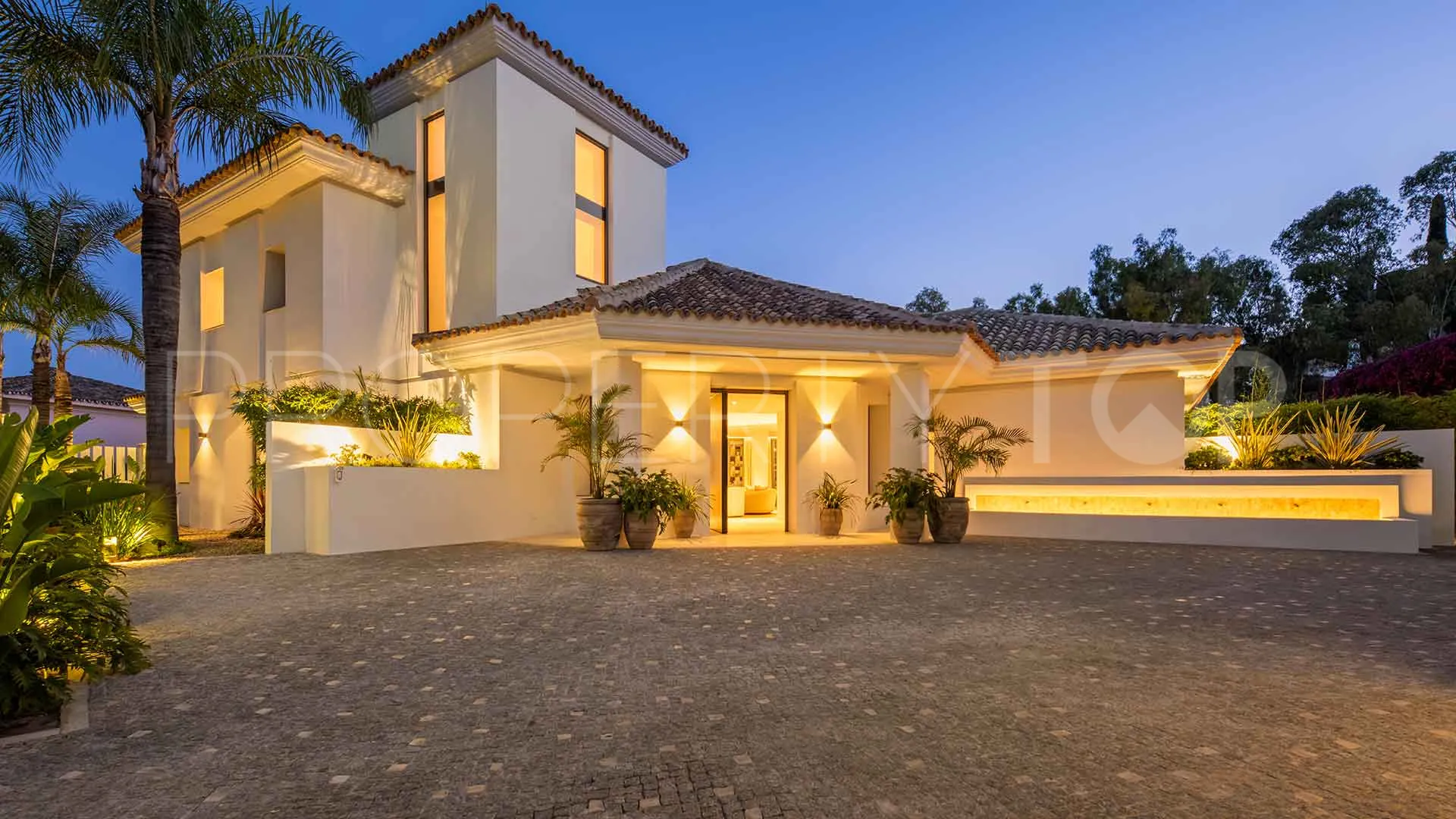 Benahavis villa for sale