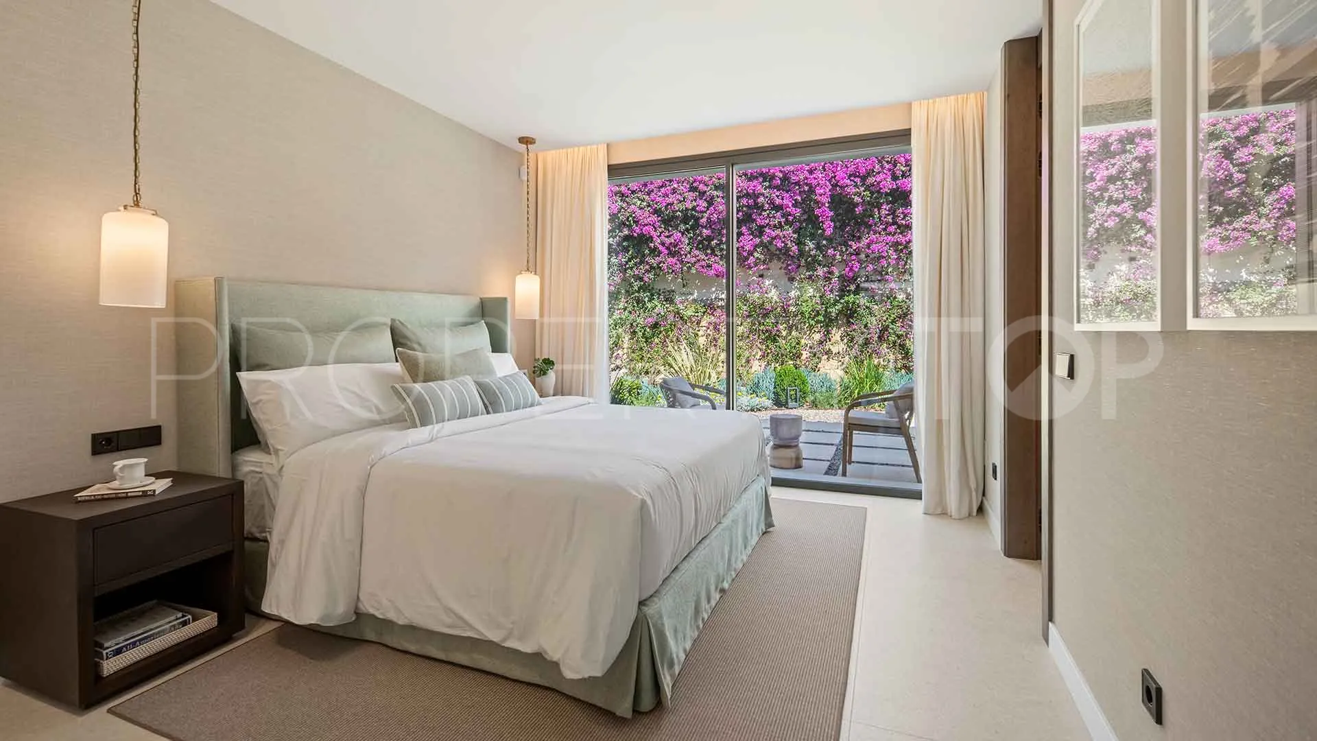 Benahavis villa for sale