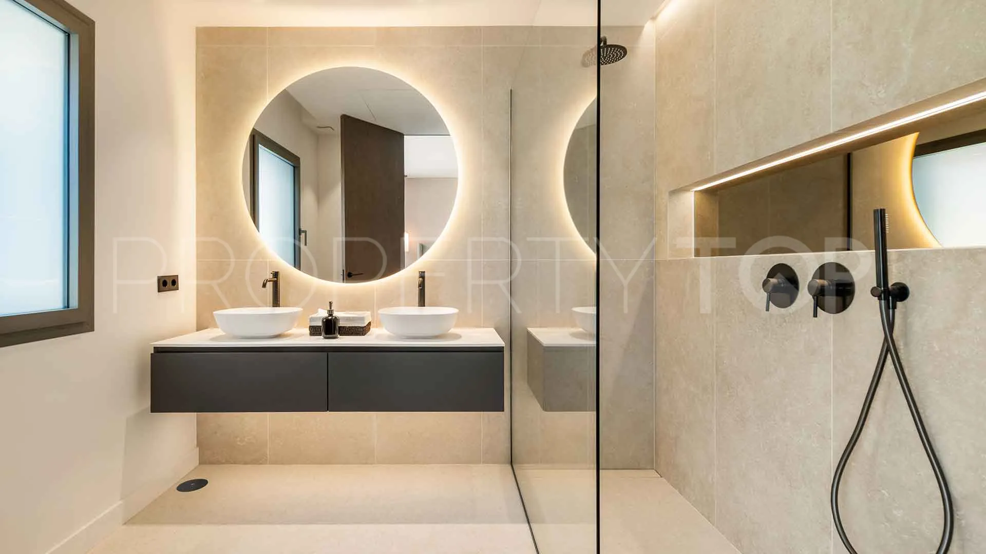 Benahavis villa for sale