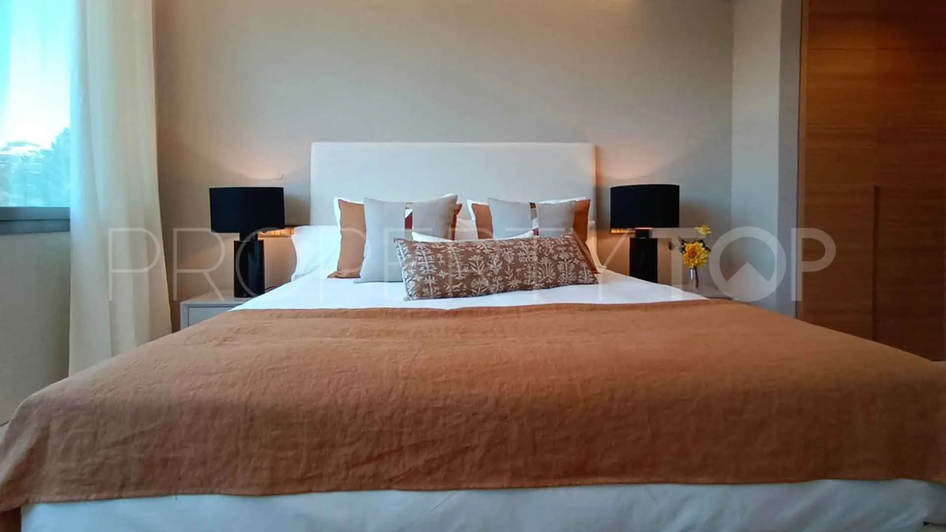 For sale apartment in Marbella - Puerto Banus with 4 bedrooms