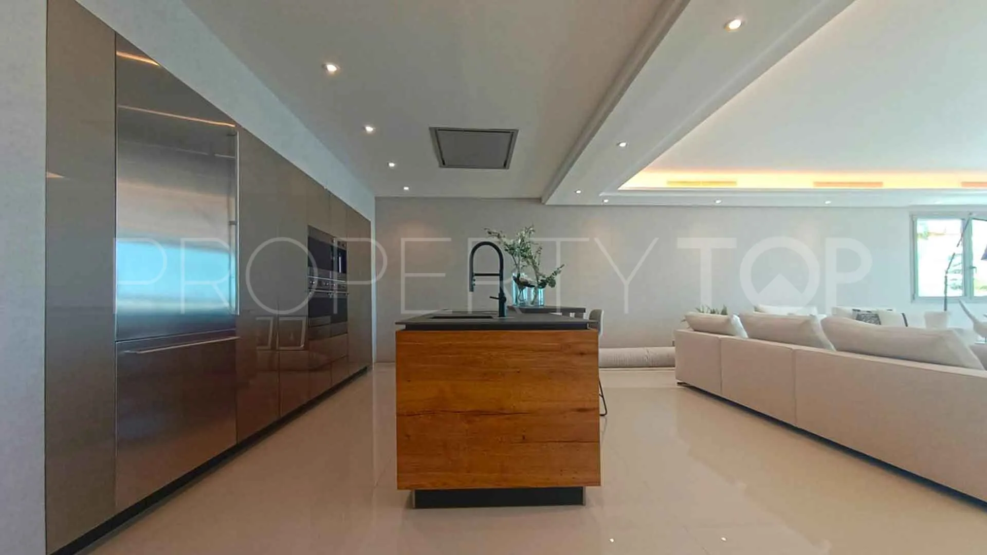 For sale apartment in Marbella - Puerto Banus with 4 bedrooms
