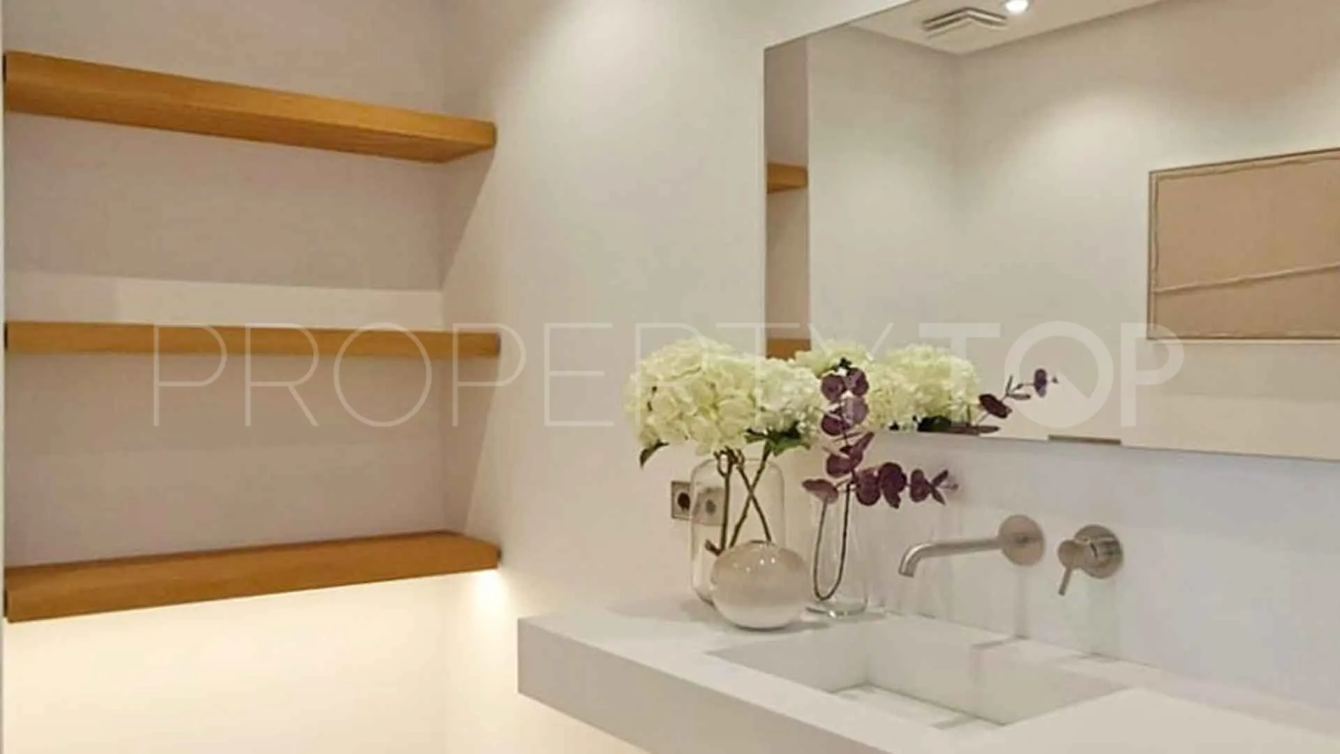 For sale apartment in Marbella - Puerto Banus with 4 bedrooms
