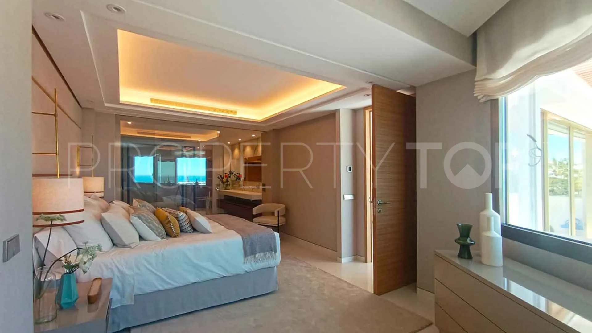For sale apartment in Marbella - Puerto Banus with 4 bedrooms
