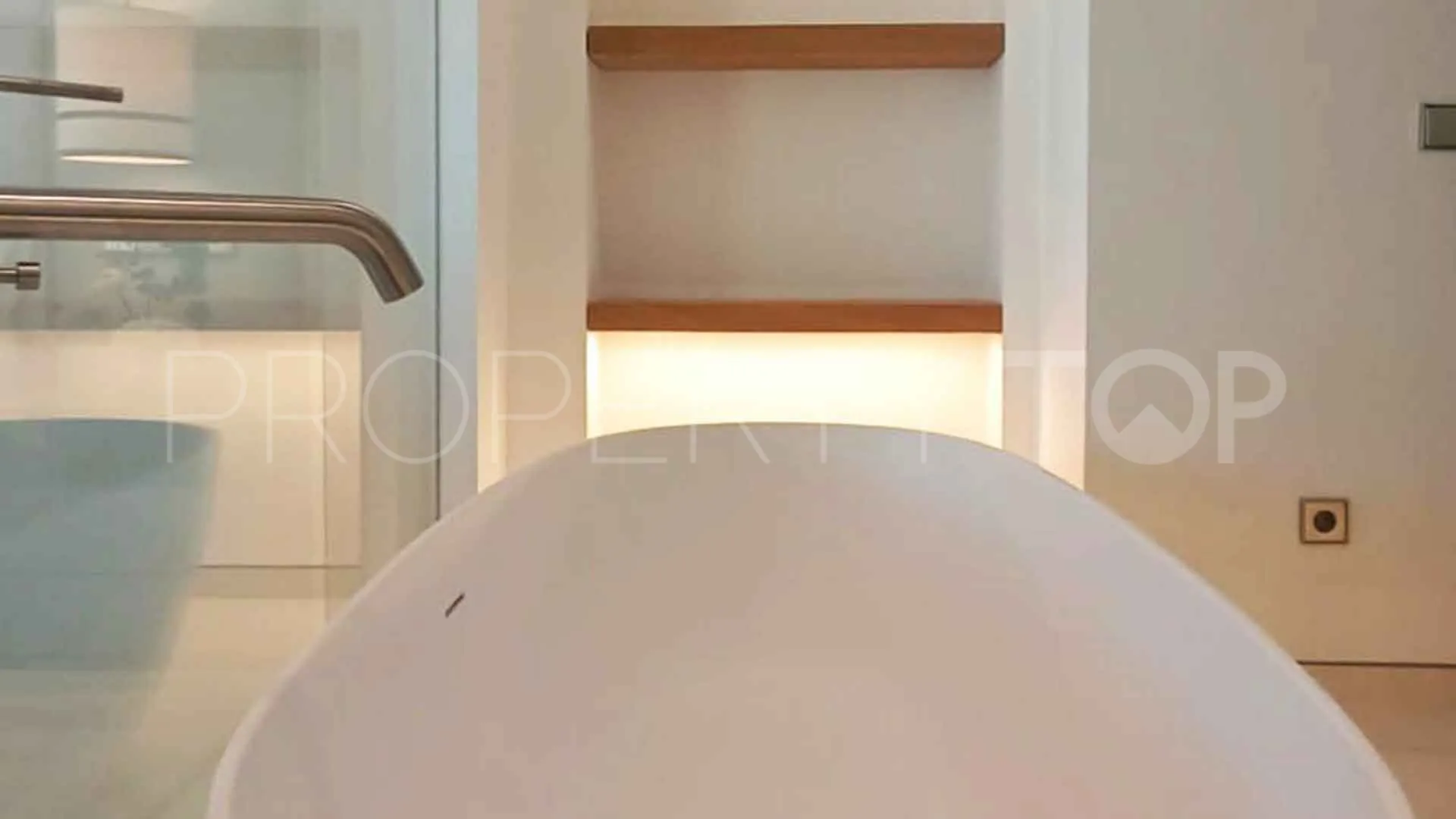For sale apartment in Marbella - Puerto Banus with 4 bedrooms