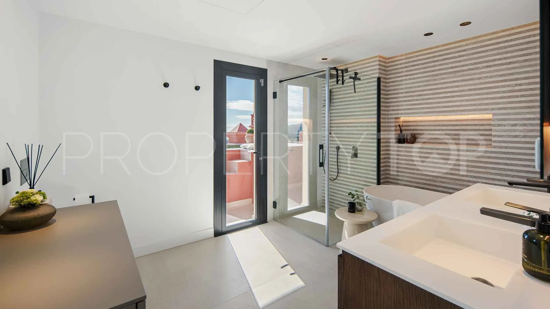 Penthouse for sale in Monte Halcones with 2 bedrooms