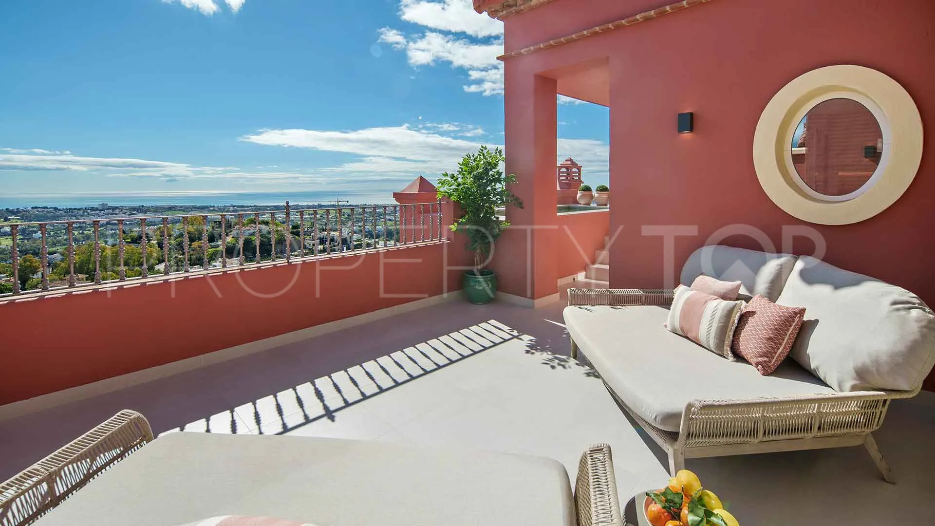 Penthouse for sale in Monte Halcones with 2 bedrooms