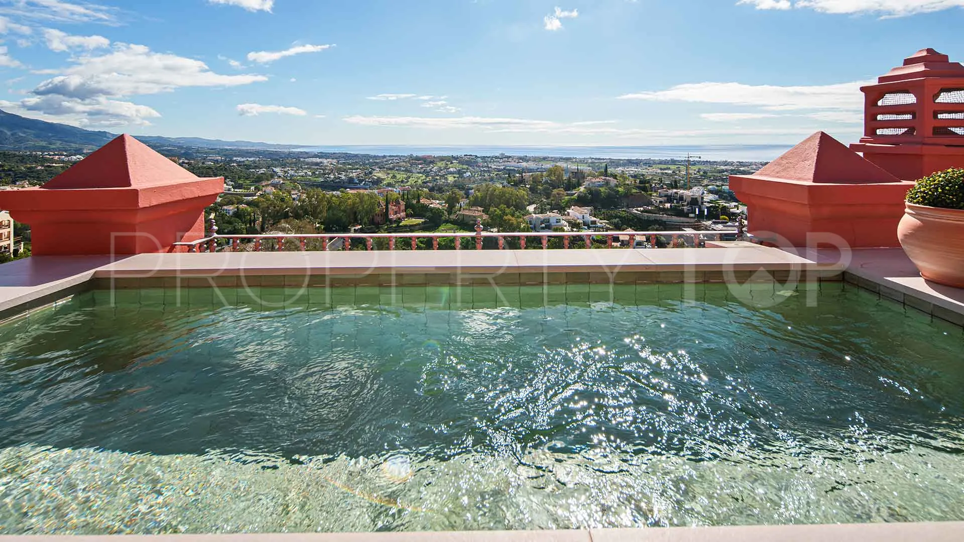 Penthouse for sale in Monte Halcones with 2 bedrooms
