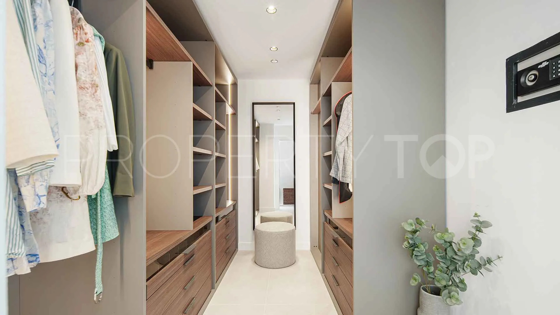 Penthouse for sale in Monte Halcones with 2 bedrooms