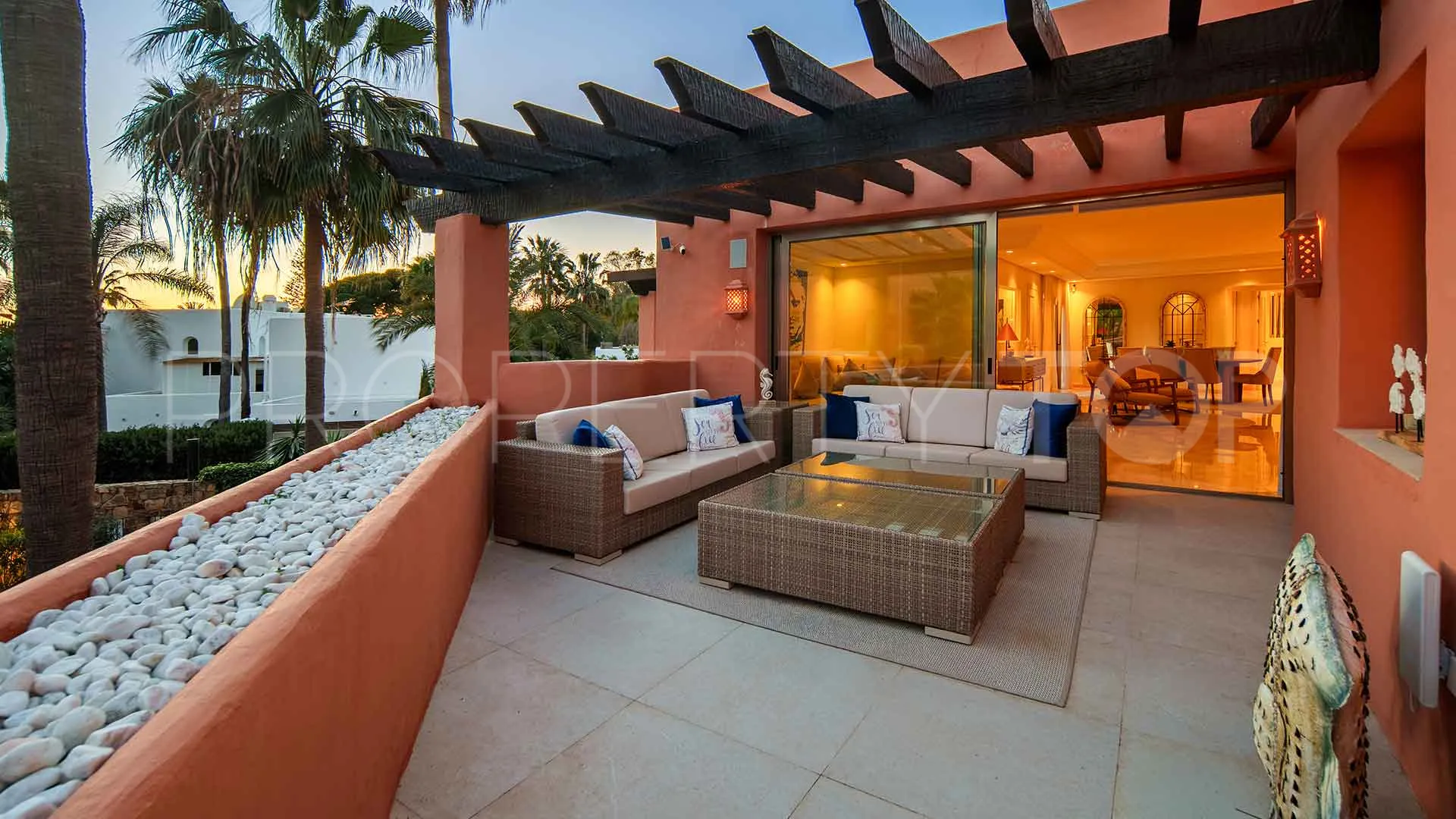 Buy penthouse in La Morera
