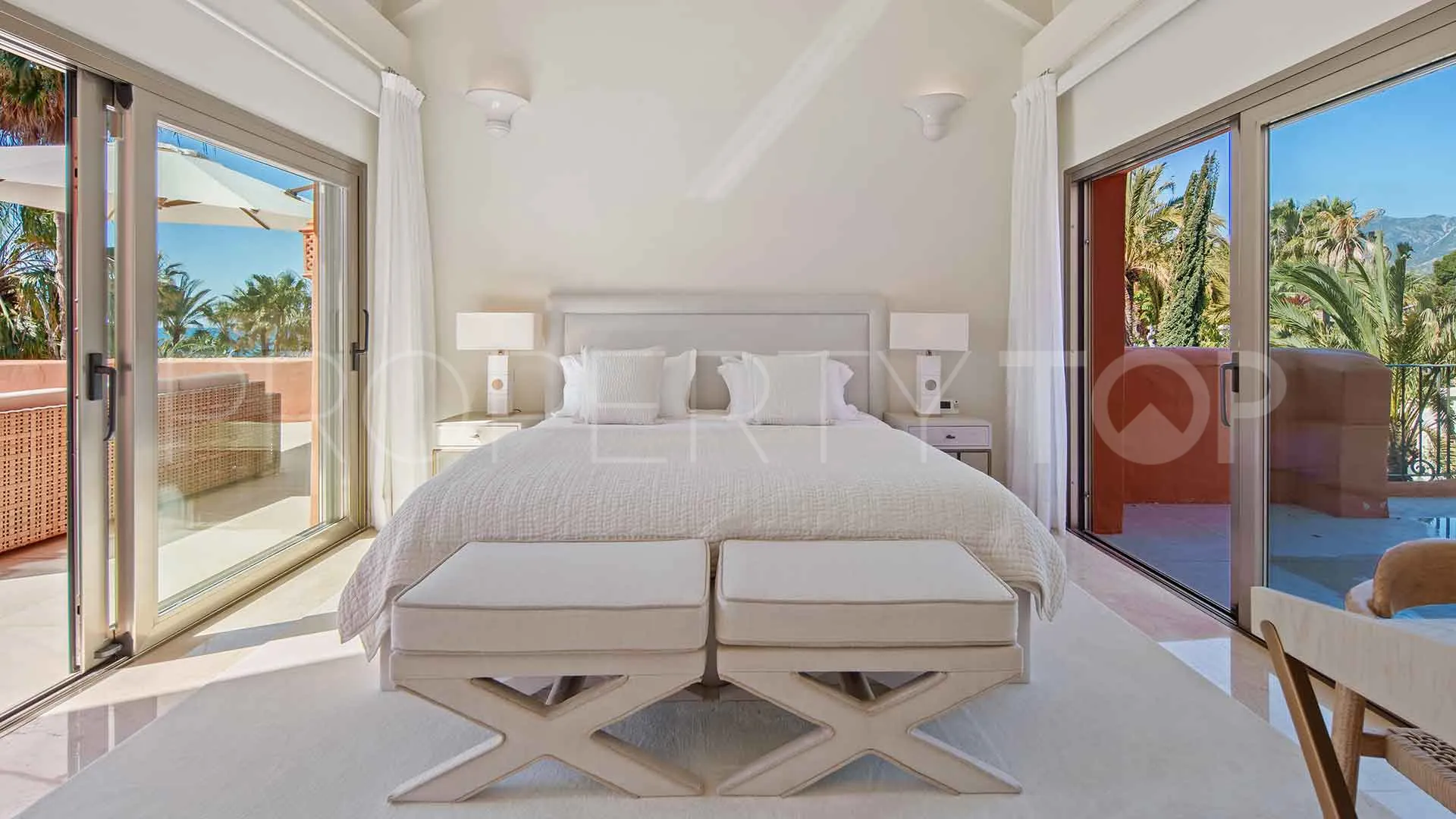 Buy penthouse in La Morera