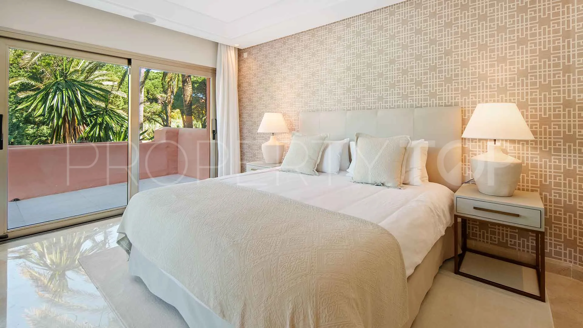 Buy penthouse in La Morera