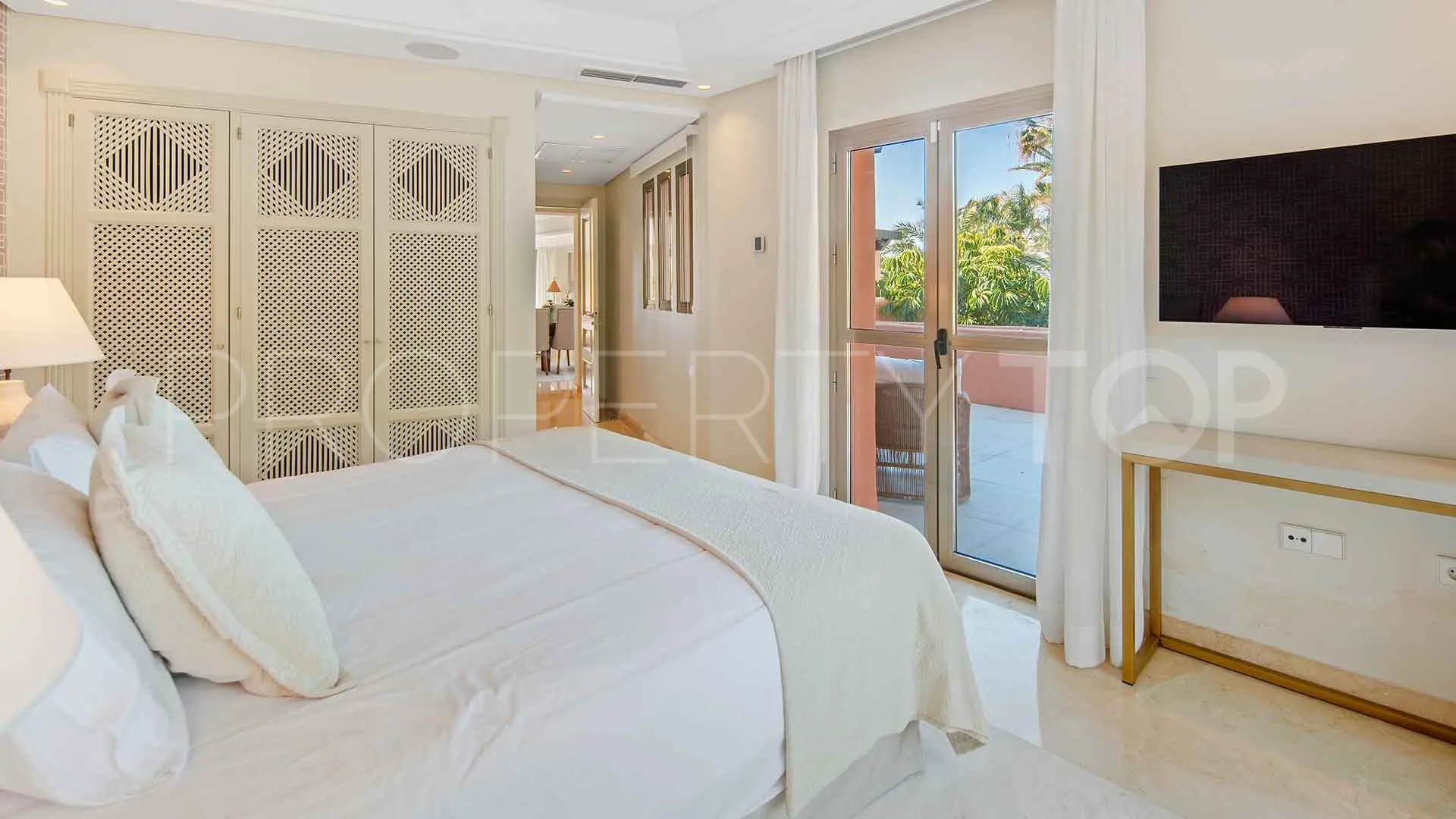 Buy penthouse in La Morera