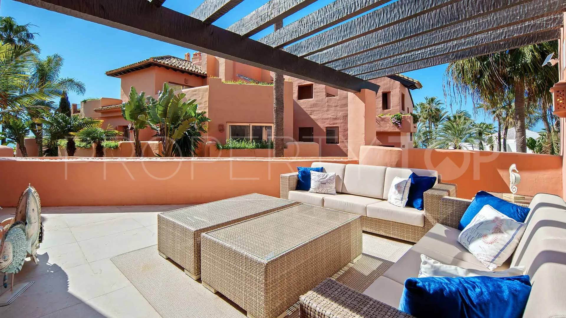 Buy penthouse in La Morera