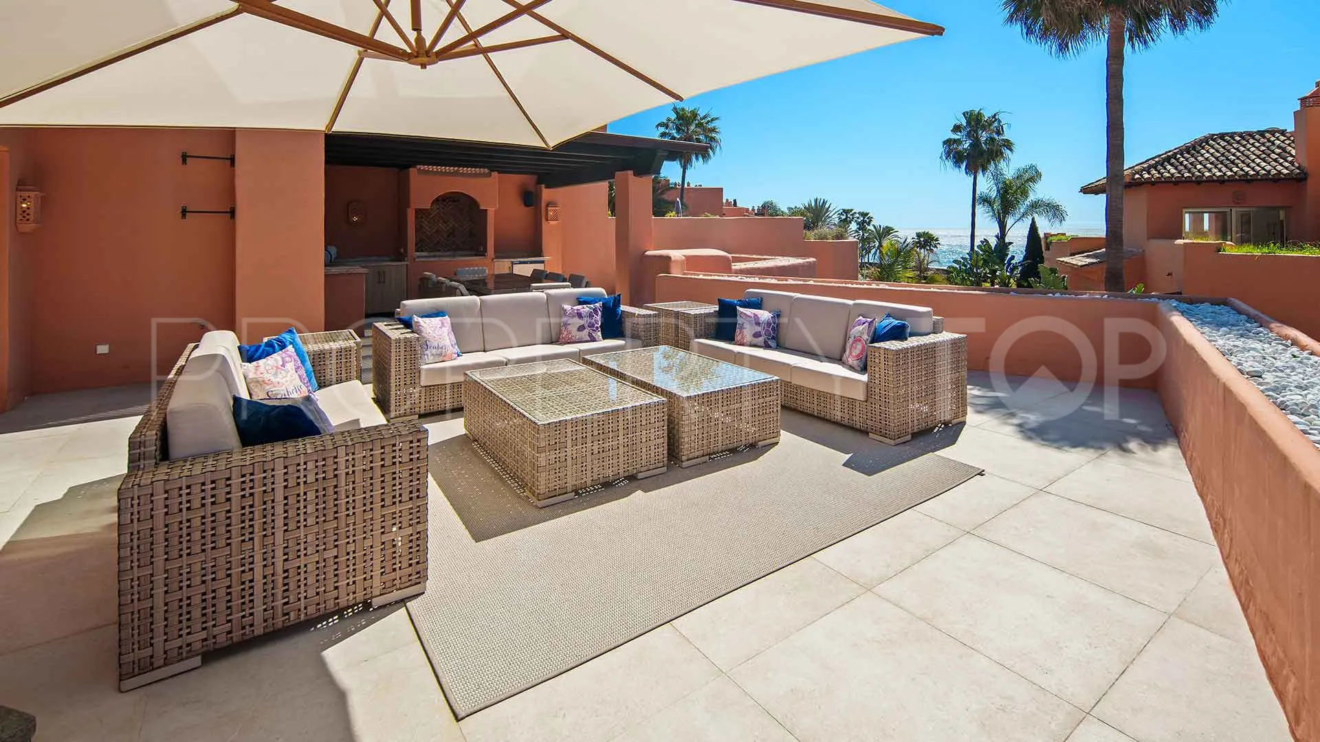 Buy penthouse in La Morera