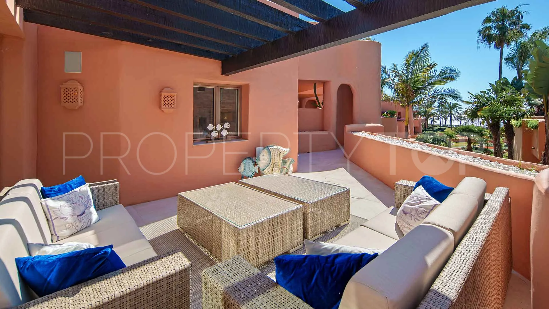 Buy penthouse in La Morera