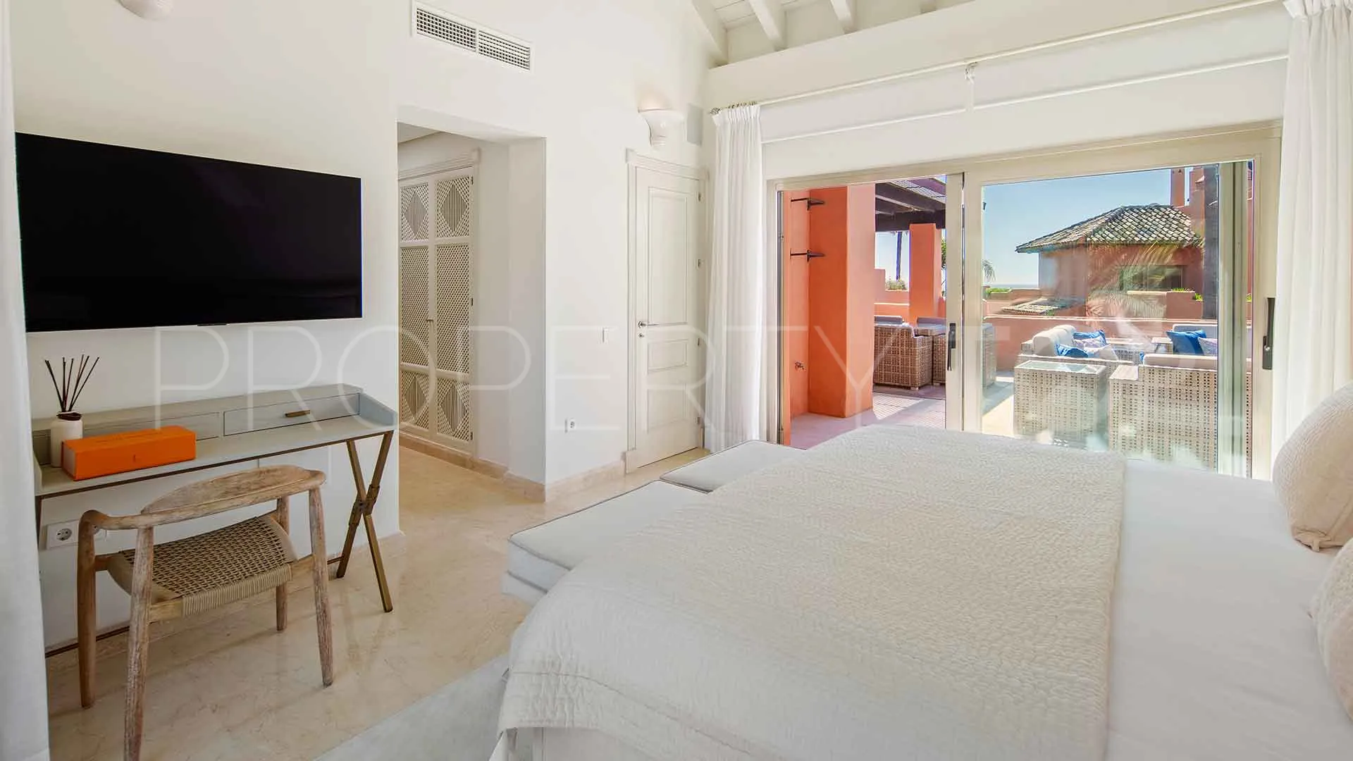 Buy penthouse in La Morera
