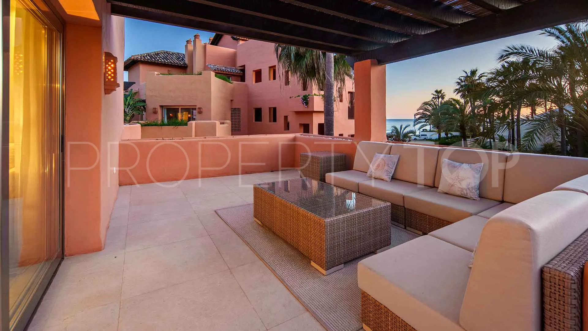 Buy penthouse in La Morera